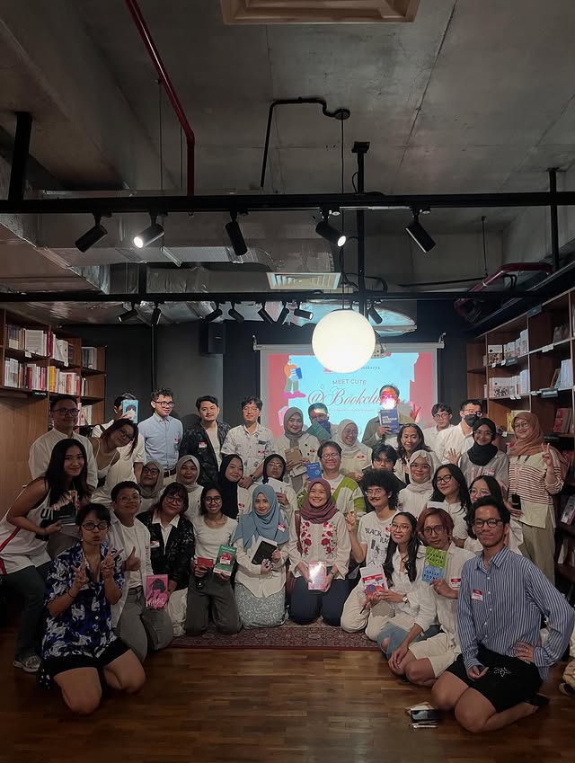 Meet Cute at Bookclub photo 2